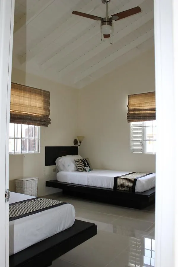 Guest house Zade'S Vacation Home Mammee Bay