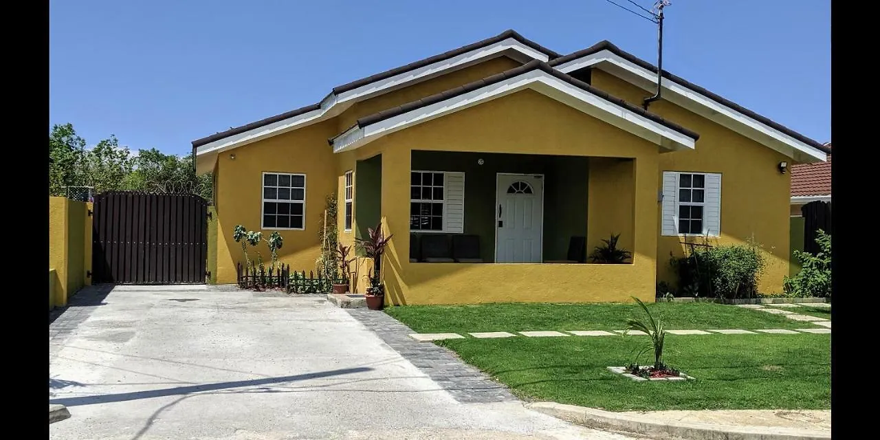 Zade'S Vacation Home Mammee Bay